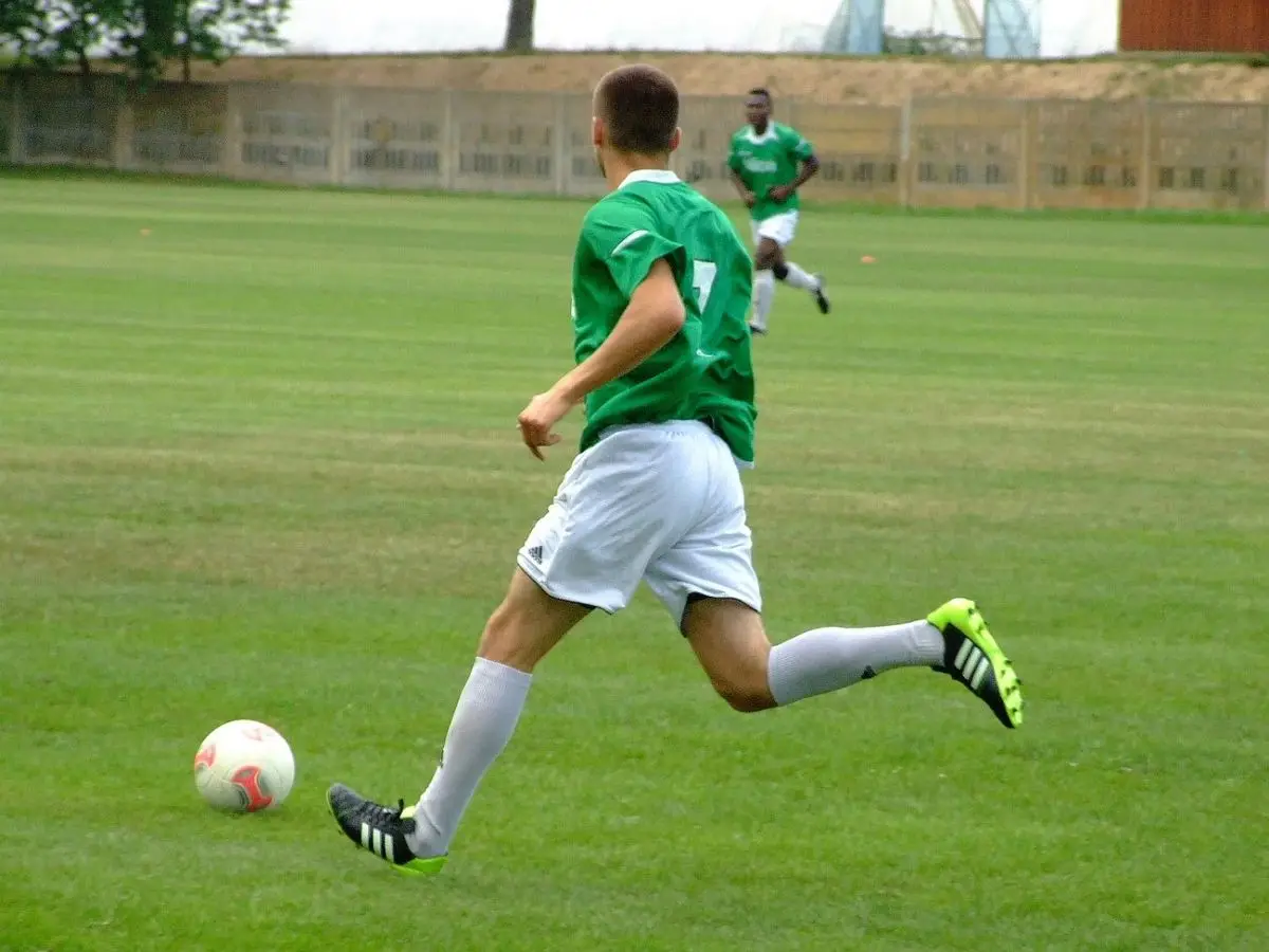 BKS pokonał Piasta Wykroty 2:1 w pierwszym sparingu