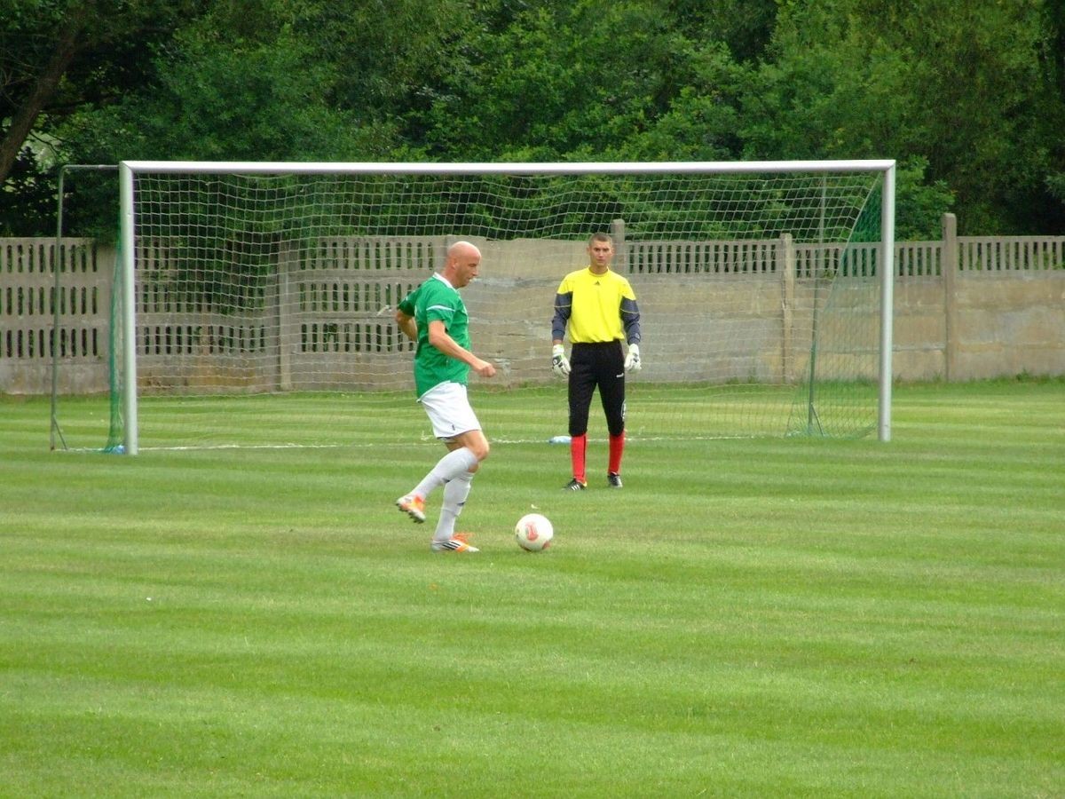 BKS pokonał Piasta Wykroty 2:1 w pierwszym sparingu