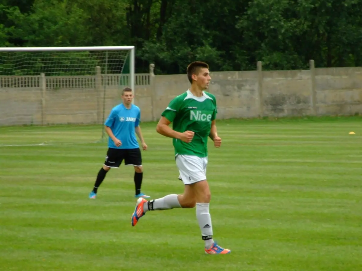 BKS pokonał Piasta Wykroty 2:1 w pierwszym sparingu