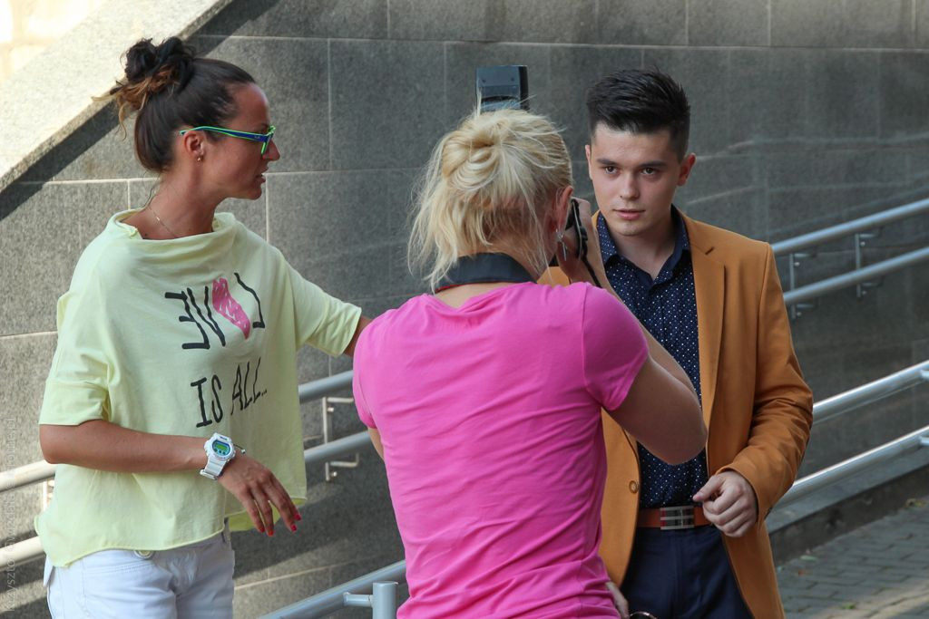 Praca przy sesji zdjęciowej