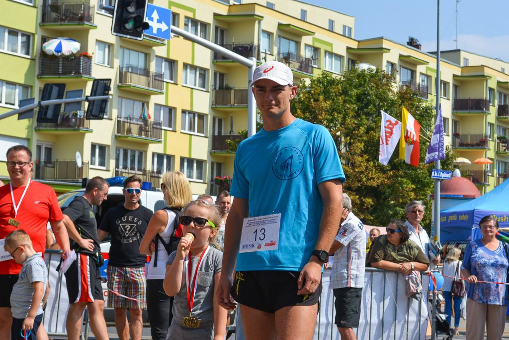 Uczcili 35-lecie NSZZ „Solidarność” biegiem po filiżankę