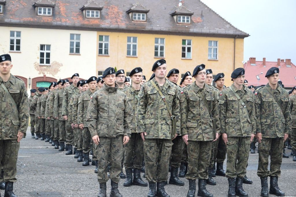 23 Śląski Pułk Artylerii: Wręczenie broni elewom