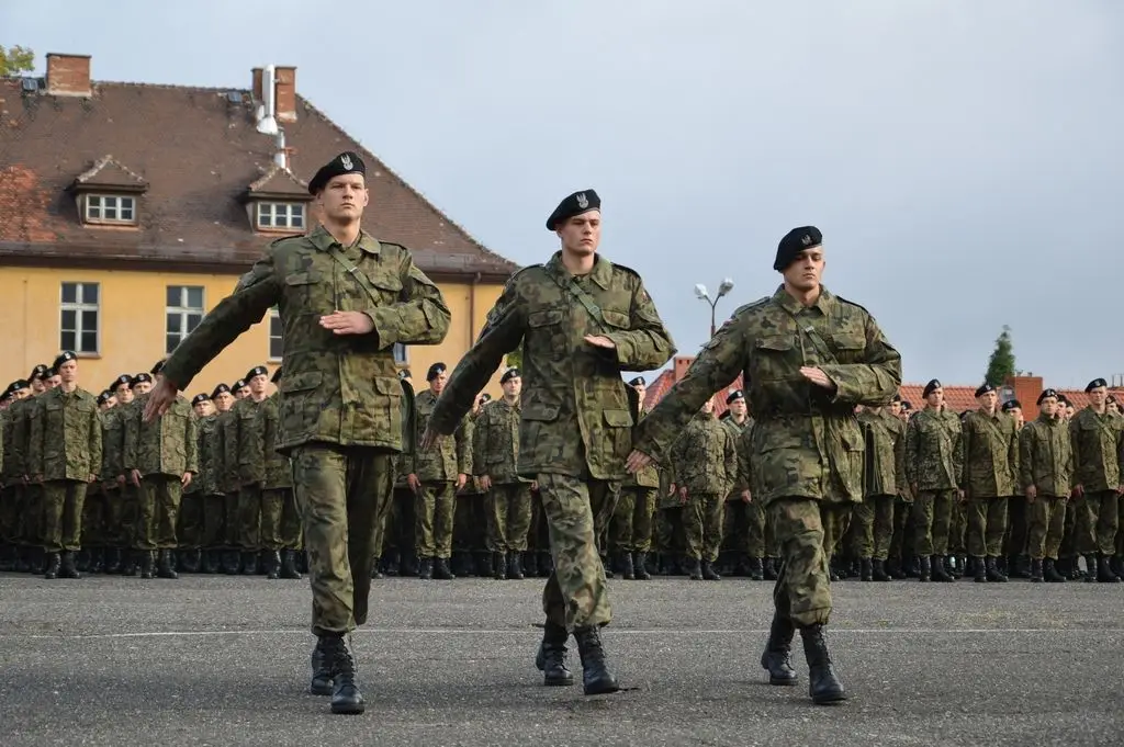 23 Śląski Pułk Artylerii: Wręczenie broni elewom