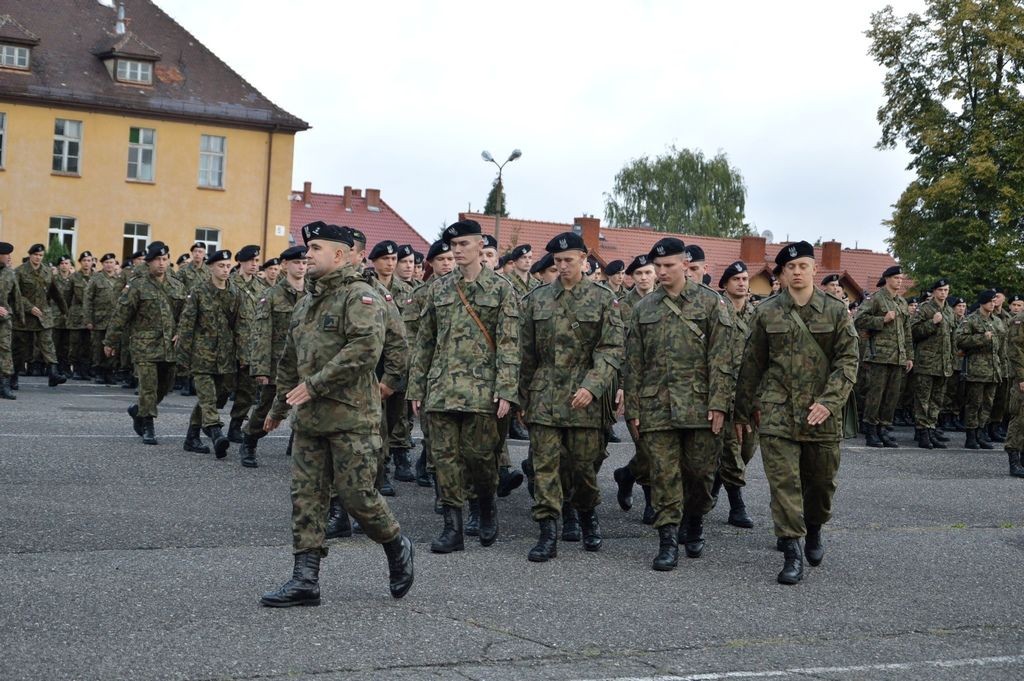23 Śląski Pułk Artylerii: Wręczenie broni elewom
