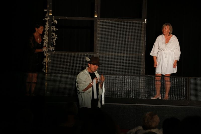 Serenada, spektakl grupy teatralnej BOK-MCC