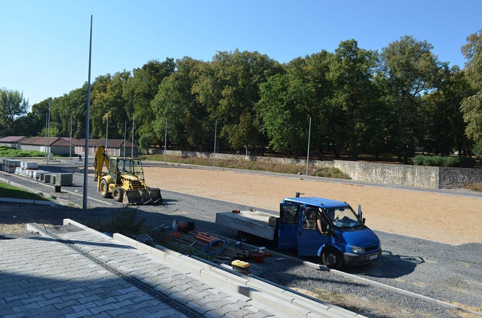 Stadion na ostatniej prostej