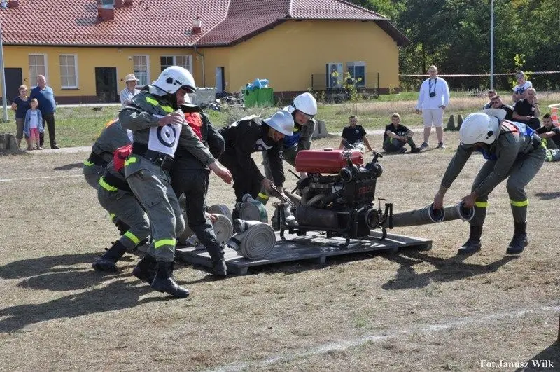 Powiatowe Zawody Sportowo-Pożarnicze Trzebień 2015