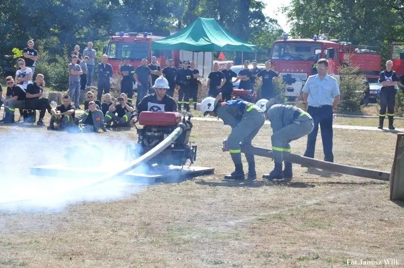 Powiatowe Zawody Sportowo-Pożarnicze Trzebień 2015