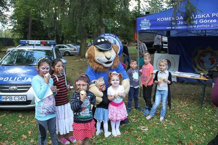 Festyn w Kowarach z udziałem policyjnego psa Cairo