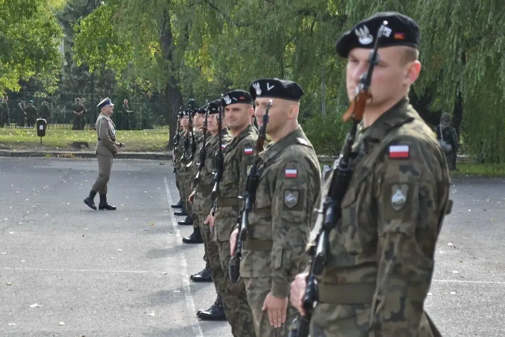 Dragoni przed Grobem Nieznanego Żołnierza