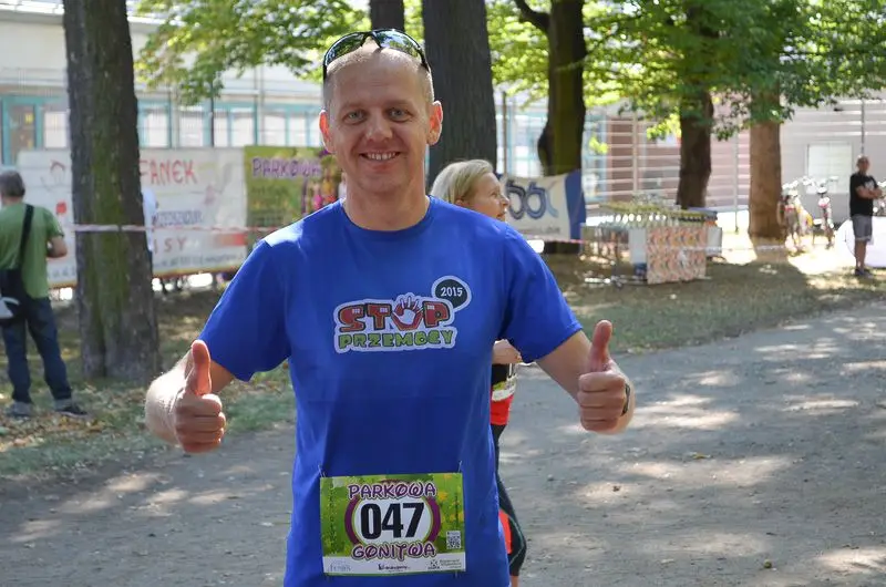 Policjanci wzięli udział w Parkowej Gonitwie
