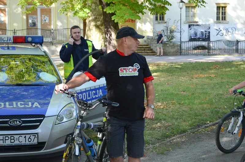 Policjanci wzięli udział w Parkowej Gonitwie