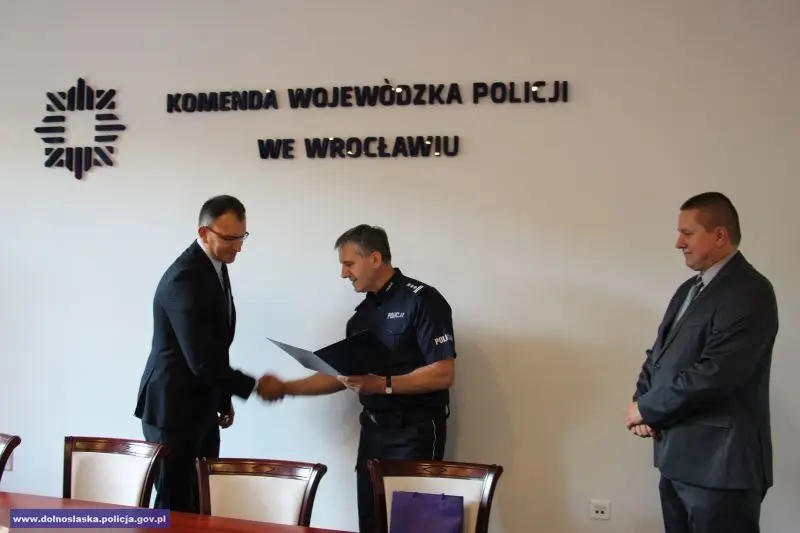 Policjanci uhonorowani za wyjaśnienie 2 podwójnych morderstw