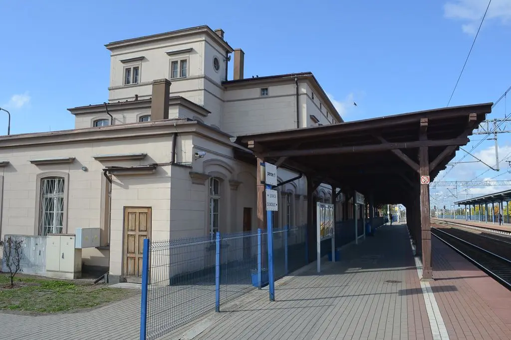 Akty wandalizmu na bolesławieckim dworcu PKP