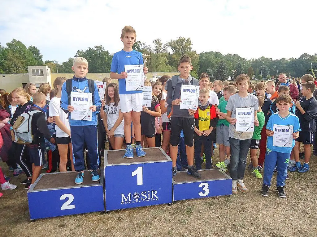 SP nr 4, GS nr 1, I LO i ZSE najlepsze