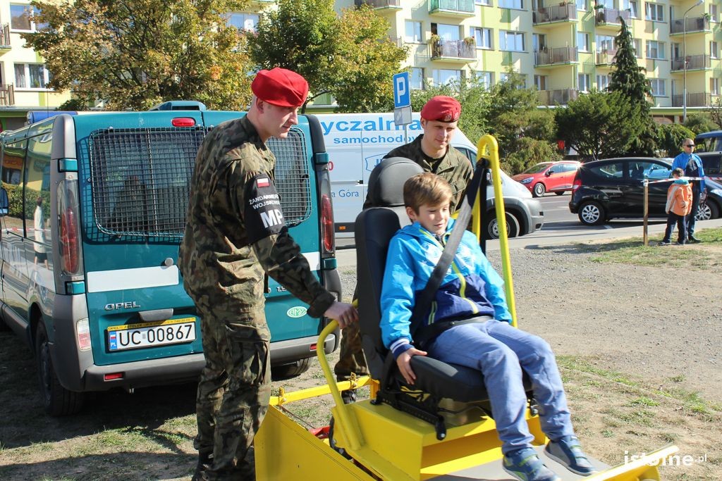 Sprzęt wojskowy Czarnej Dywizji przyciągnął tłumy