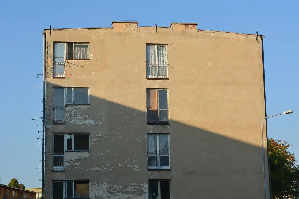 „Samotniak” przestanie straszyć w centrum miasta