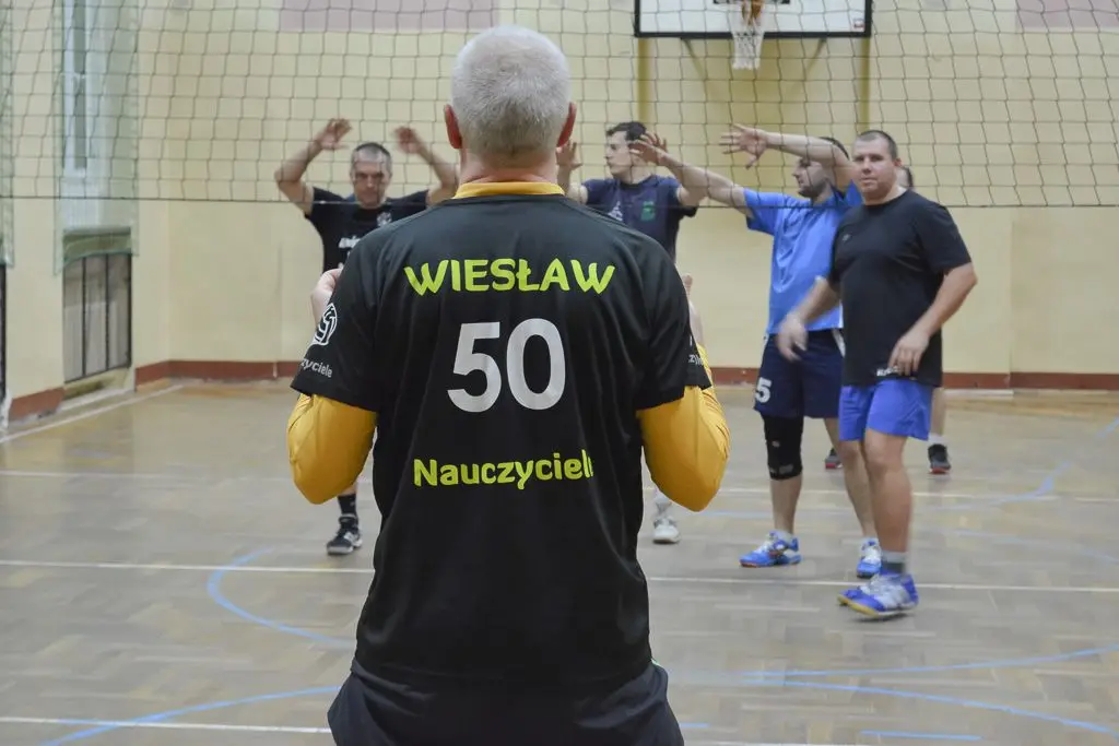 Spotkanie siatkarskich pokoleń z ZSM Bolesławiec
