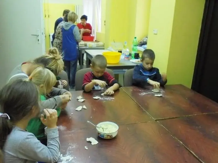 Wielkie lepienie pierogów w Studzionkach