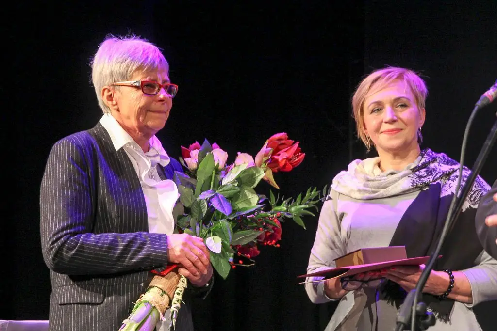 Wręczenie medalu Gloria Artis Krystynie Juszkiewicz