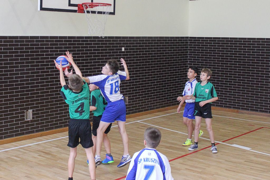 Koszykarze z Kruszyna najlepsi w gminie
