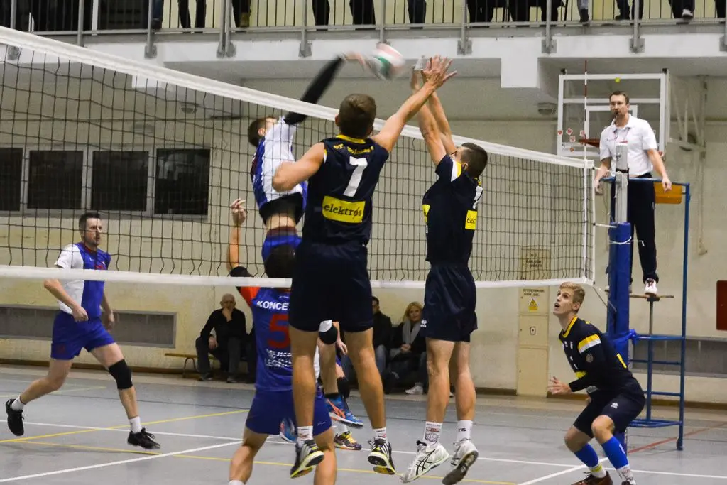 BTS Elektros vs Ikar Legnica 3:0