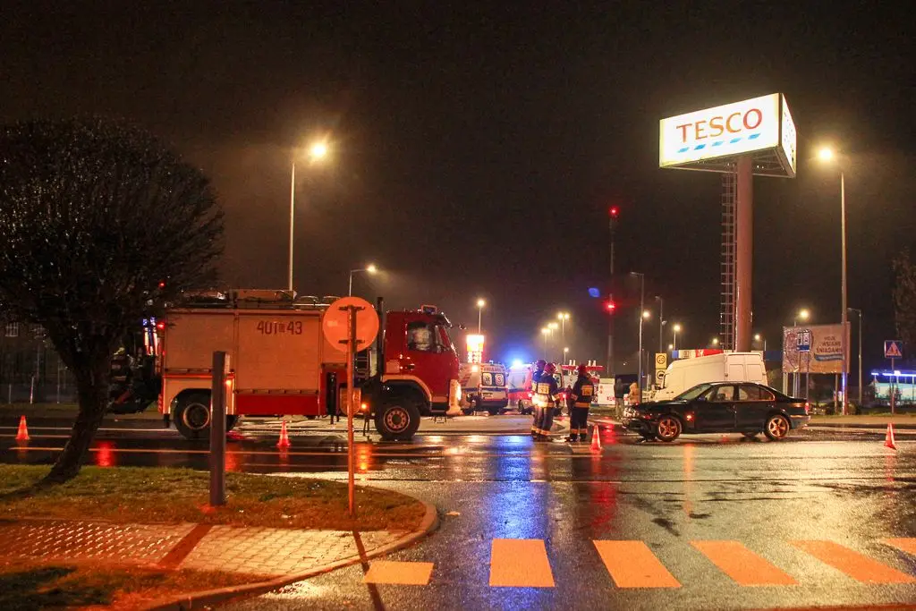 Wypadek koło Tesco