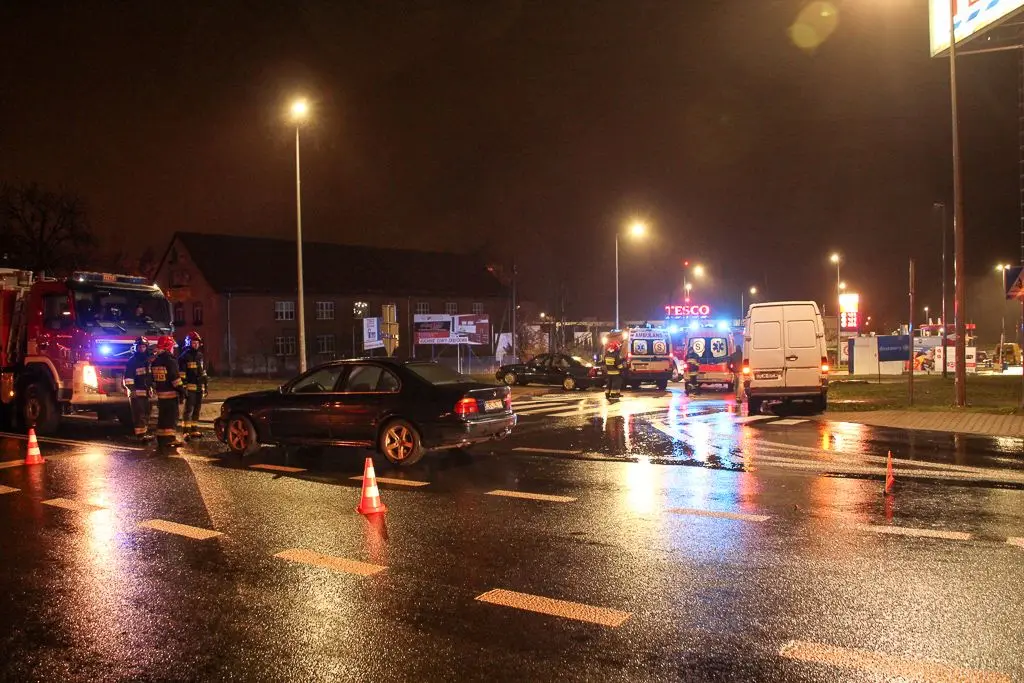 Wypadek koło Tesco