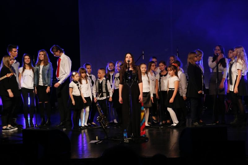 Pink Floyd w świetle księżyca w sali Forum BOK-MCC