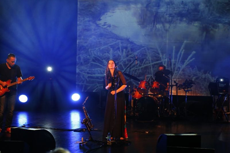 Pink Floyd w świetle księżyca w sali Forum BOK-MCC