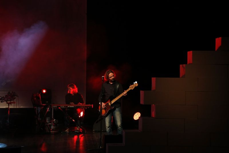 Pink Floyd w świetle księżyca w sali Forum BOK-MCC