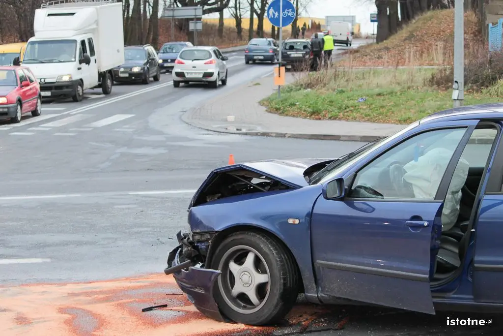 Znowu wypadek na Cieszkowskiego i Modłowej