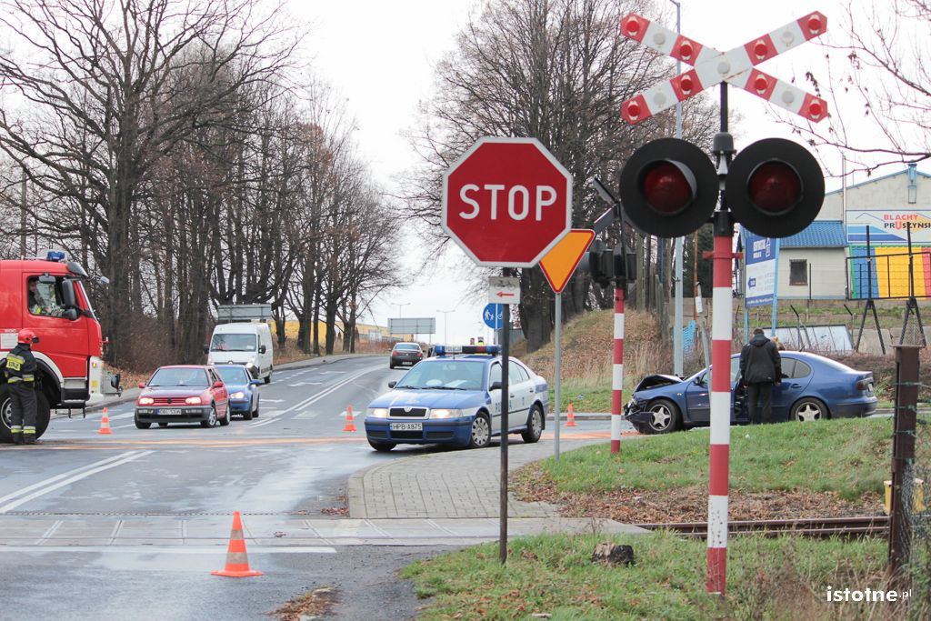Znowu wypadek na Cieszkowskiego i Modłowej