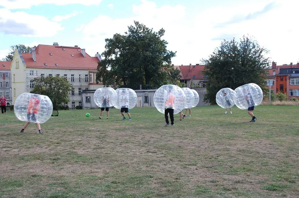 Najlepsza zabawa jesienią i zimą tylko z Bubble Football