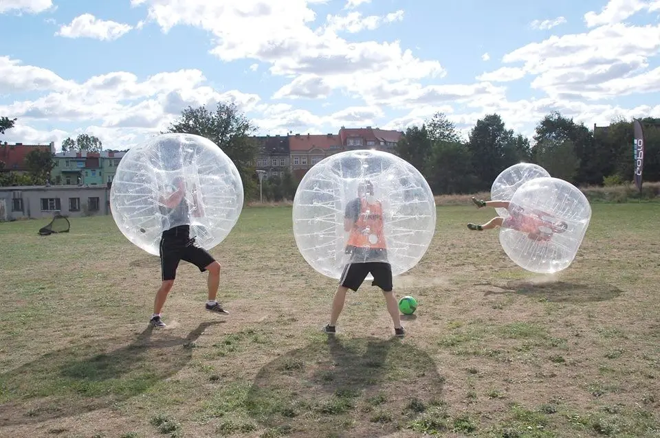 Najlepsza zabawa jesienią i zimą tylko z Bubble Football