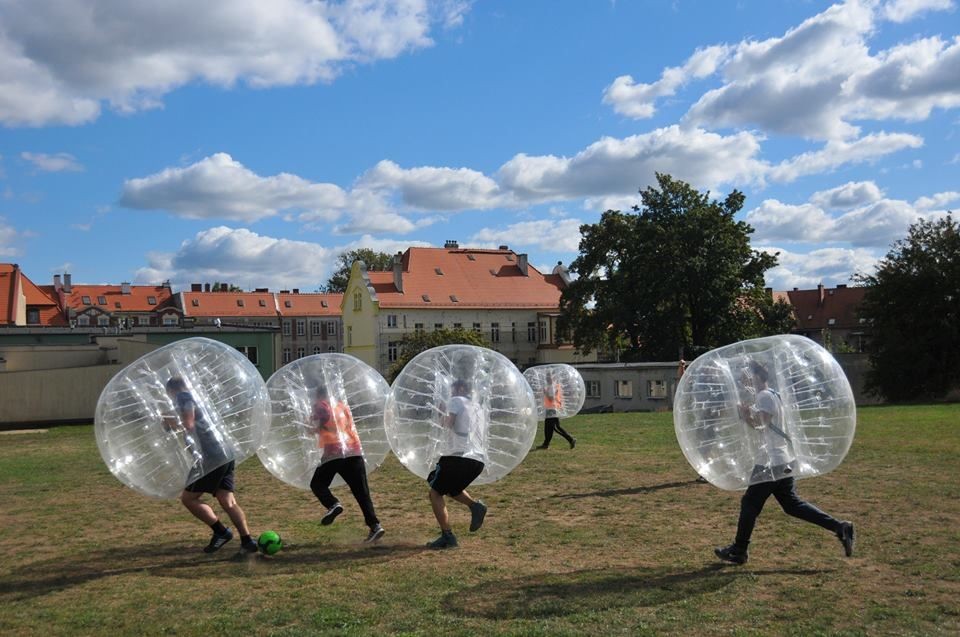 Najlepsza zabawa jesienią i zimą tylko z Bubble Football