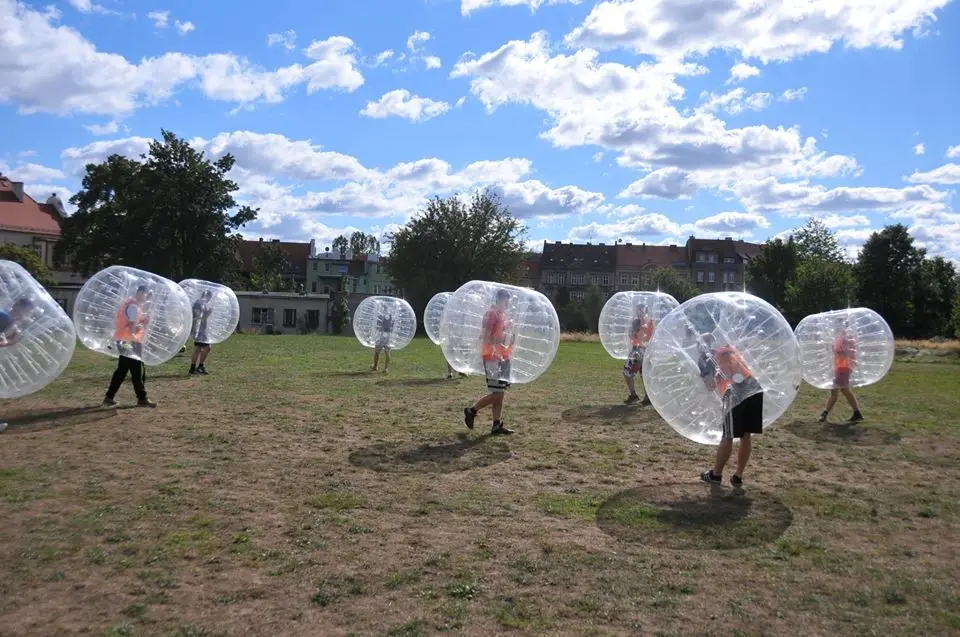 Najlepsza zabawa jesienią i zimą tylko z Bubble Football