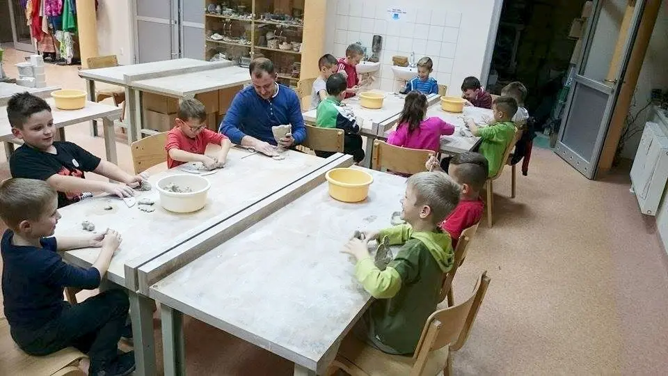 Ceramiczno-rzeźbiarskie zajęcia żaków i orlików BKS