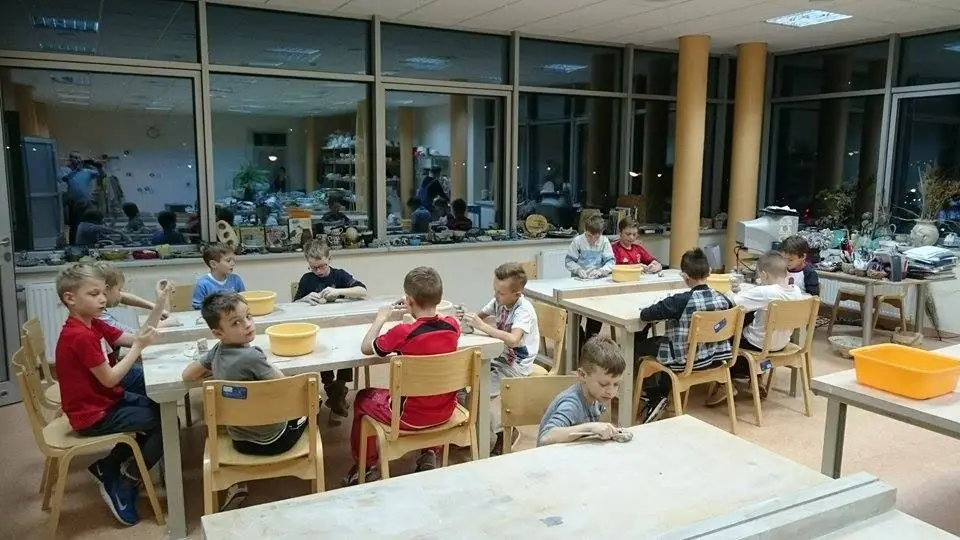 Ceramiczno-rzeźbiarskie zajęcia żaków i orlików BKS