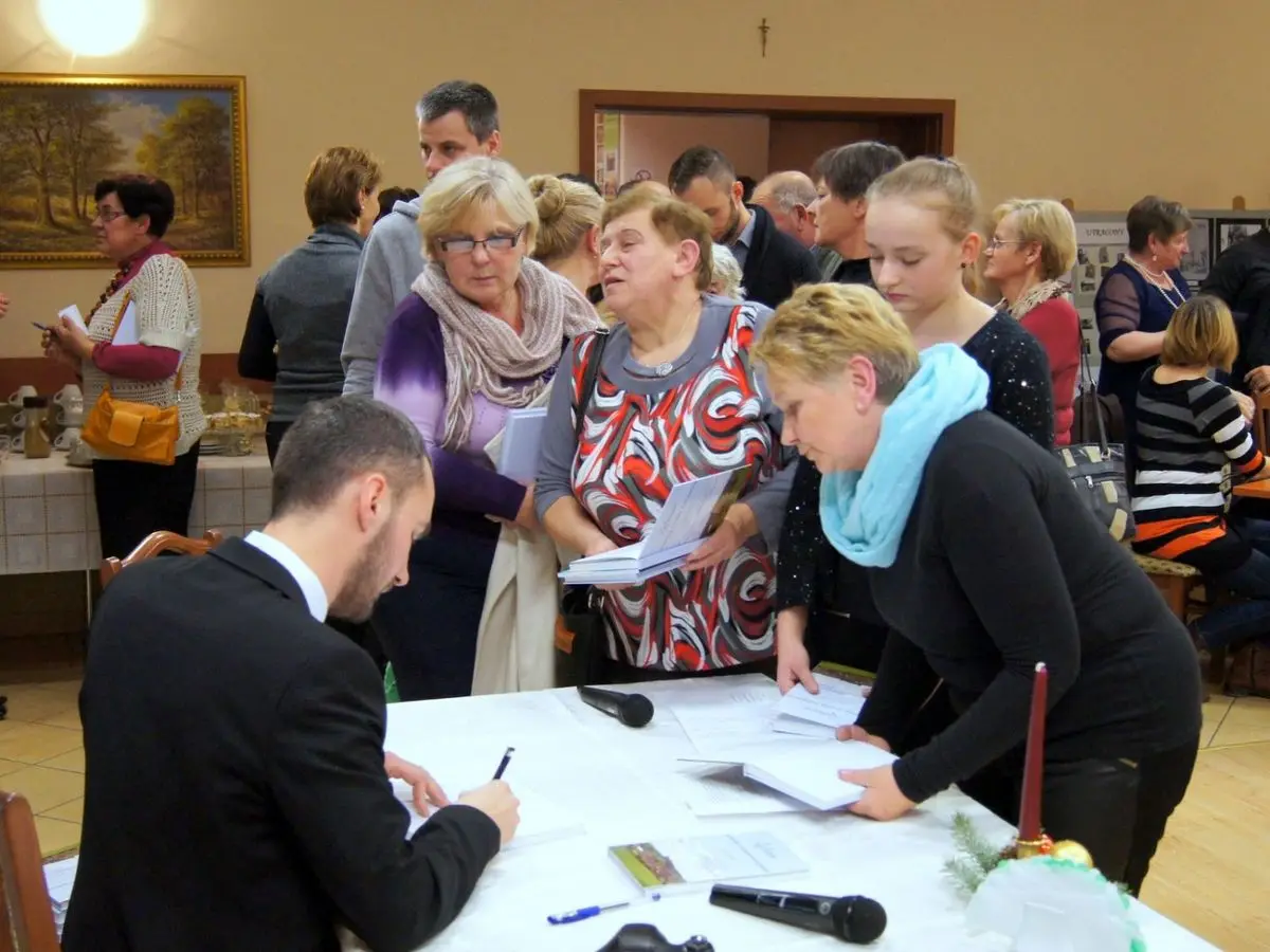 Promocja książki o historii Żeliszowa