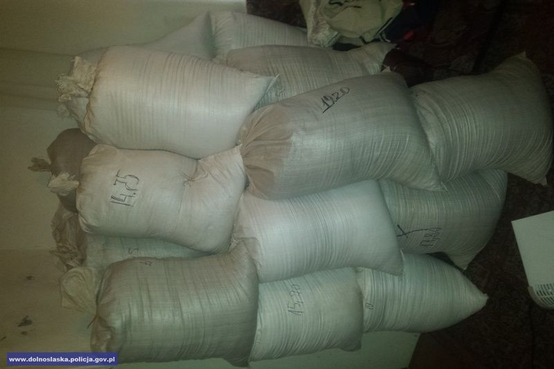 Nielegalna wytwórnia wyrobów tytoniowych zlikwidowana