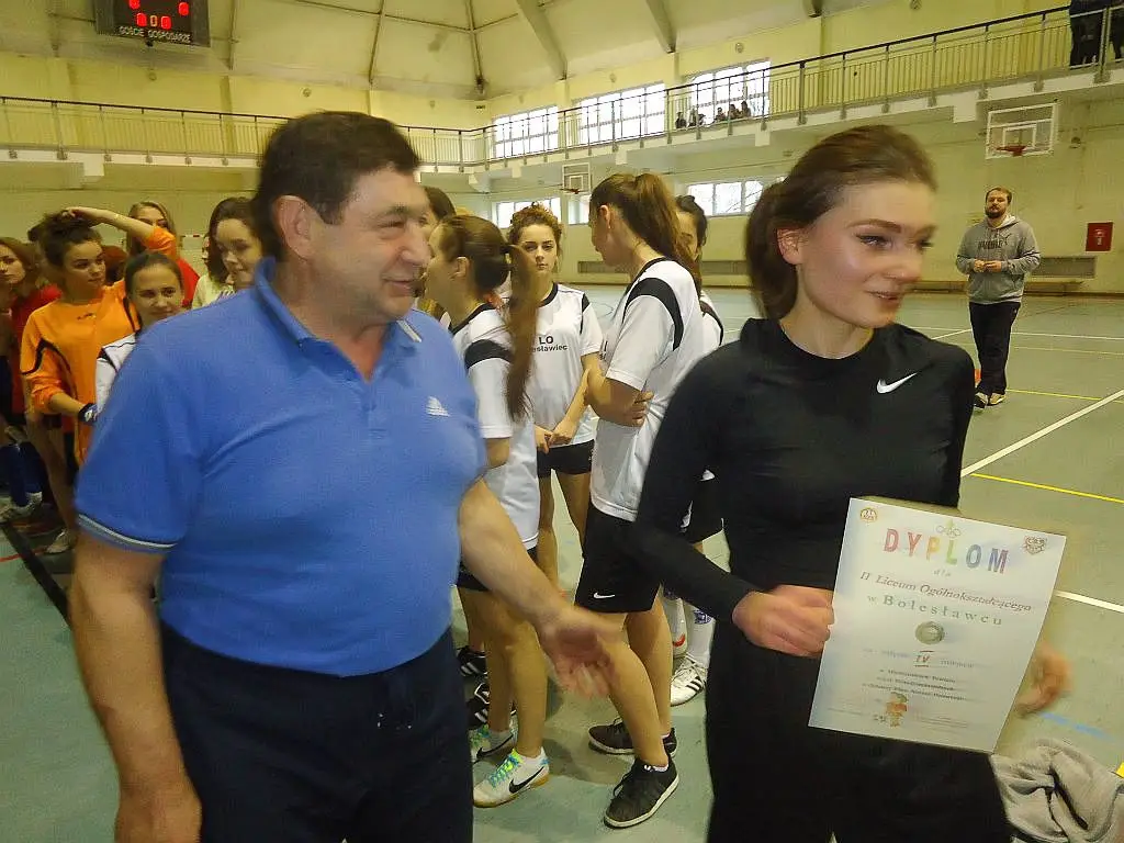 Piłkarki z ZSB najlepsze w powiecie