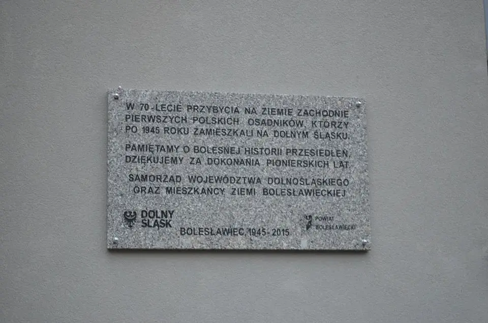 Uroczystość odsłonięcia tablicy pamiątkowej