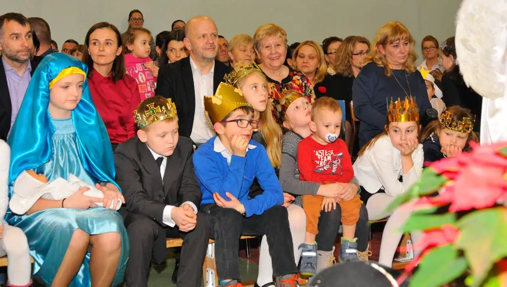 Przy śpiewie kolęd, w nastroju świątecznych przemyśleń…