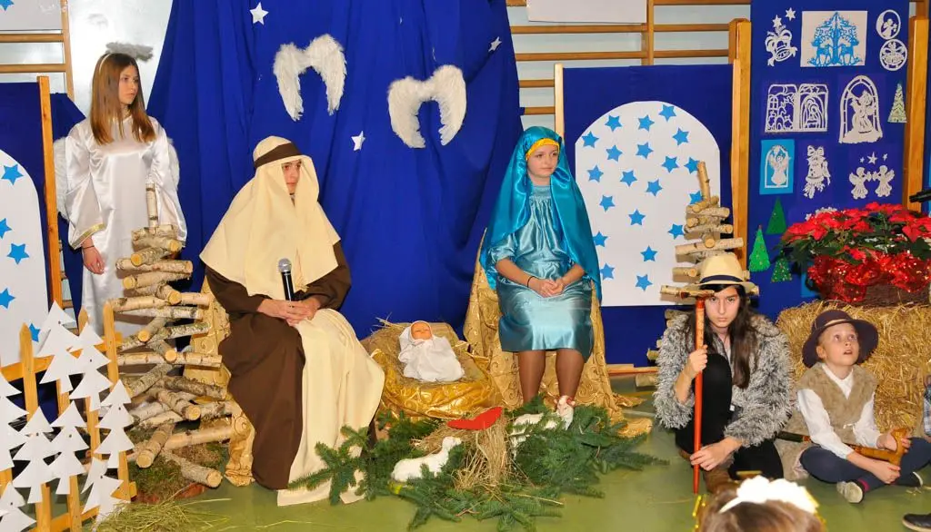 Przy śpiewie kolęd, w nastroju świątecznych przemyśleń…