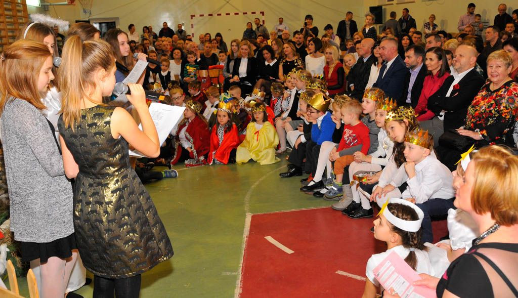 Przy śpiewie kolęd, w nastroju świątecznych przemyśleń…