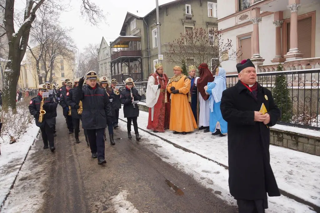 Orszak Trzech Króli przeszedł ulicami Bolesławca