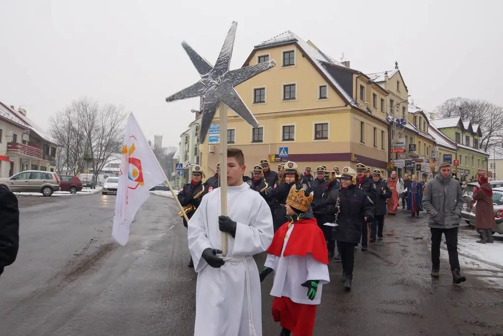 Orszak Trzech Króli przeszedł ulicami Bolesławca