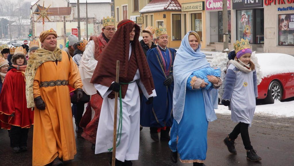 Orszak Trzech Króli przeszedł ulicami Bolesławca