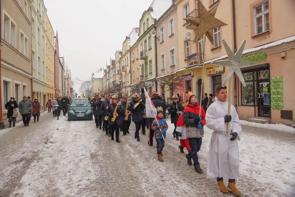 Orszak Trzech Króli przeszedł ulicami Bolesławca